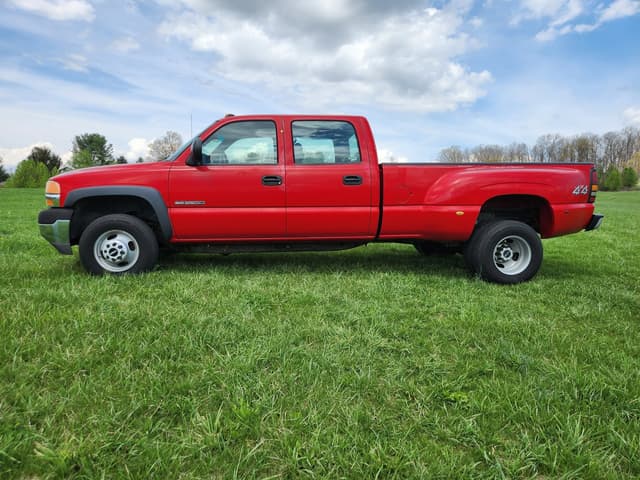 Image of GMC 3500 equipment image 1