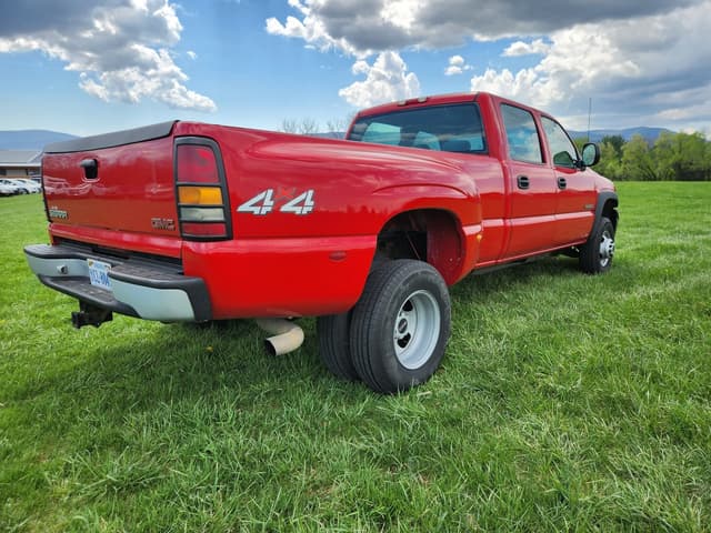 Image of GMC 3500 equipment image 4