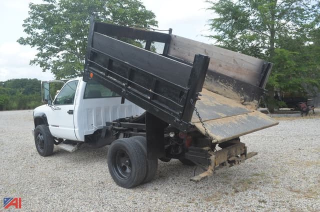 Image of GMC 3500 equipment image 1