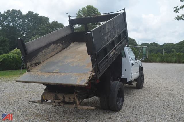 Image of GMC 3500 equipment image 2