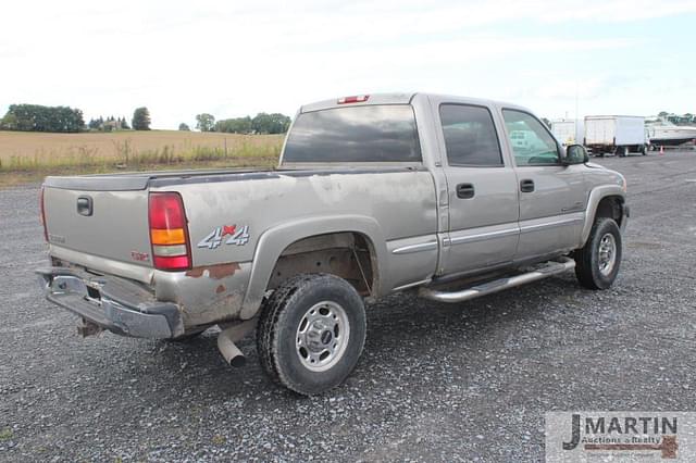 Image of GMC Sierra equipment image 2