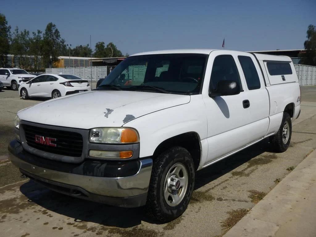 Image of GMC Sierra Primary image