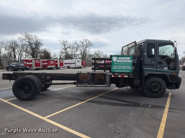 Image of GMC T6500 equipment image 3