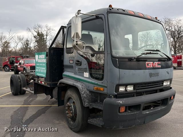 Image of GMC T6500 equipment image 2