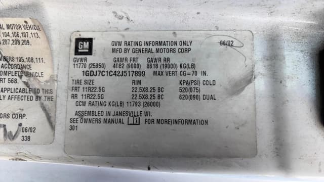 Image of GMC T7500 equipment image 2