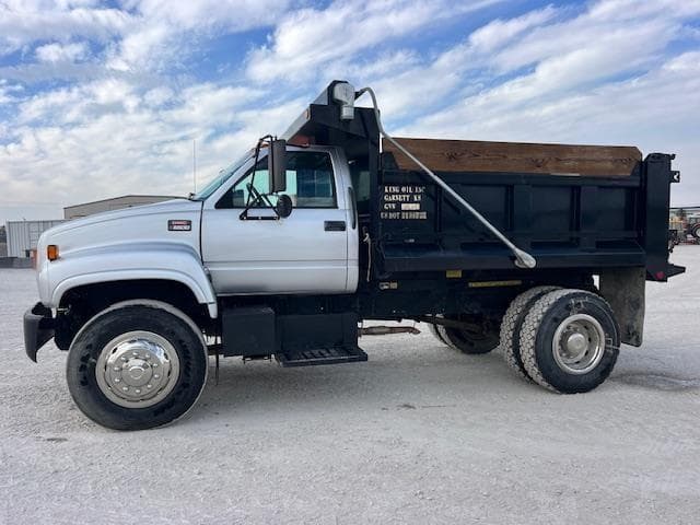 Image of GMC TopKick C6500 equipment image 1