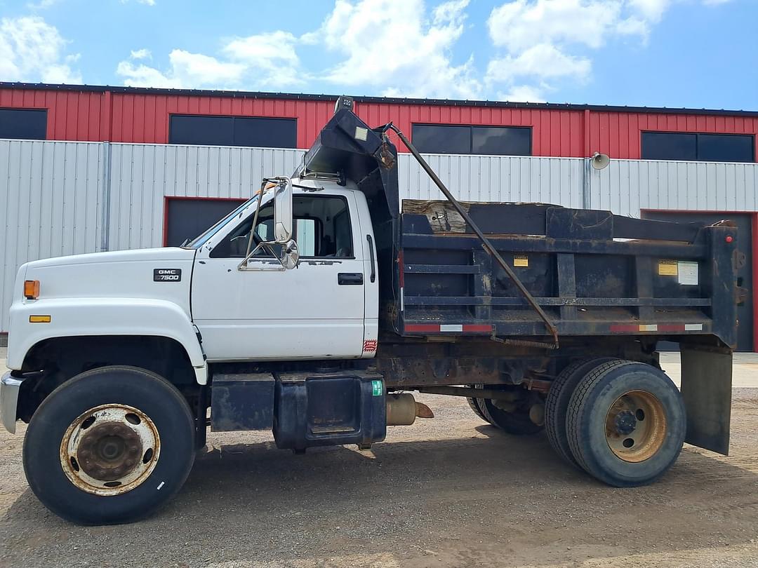 Image of GMC Topkick C7500 Primary image
