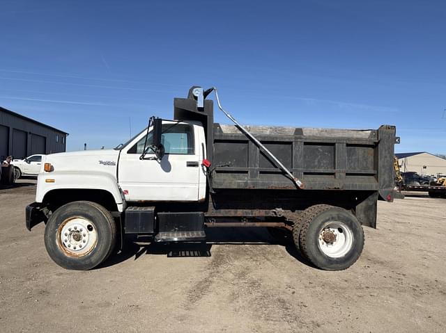 Image of GMC Topkick equipment image 1