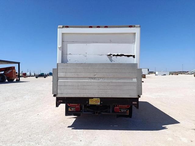 Image of GMC W3500 equipment image 3