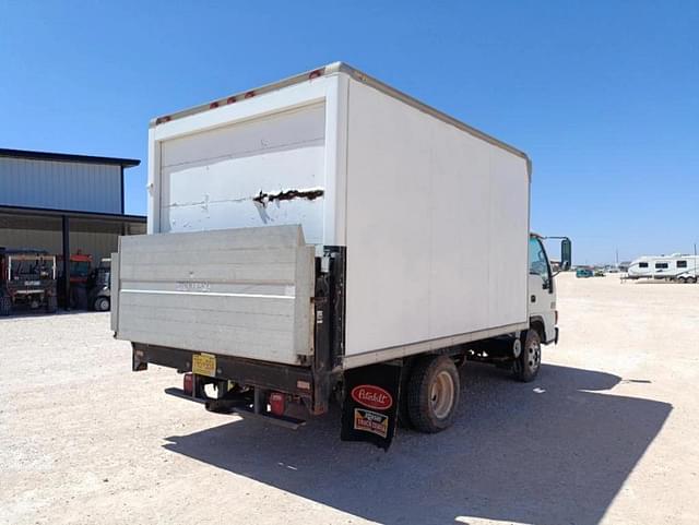 Image of GMC W3500 equipment image 4