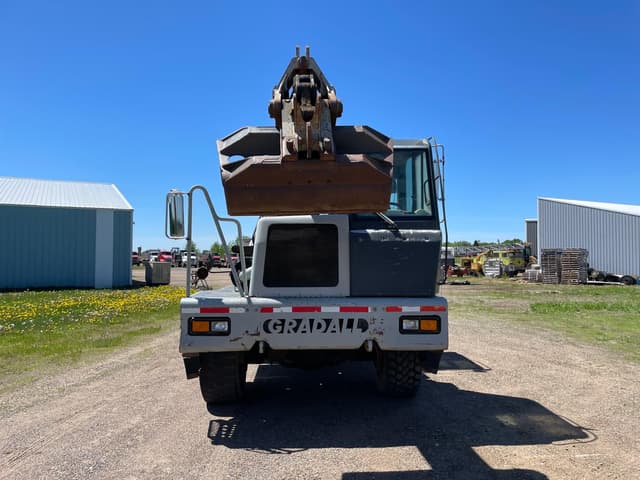 Image of Gradall XL3100 equipment image 1