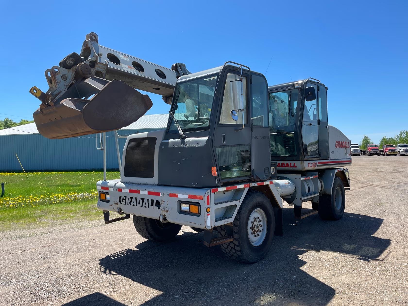 2002 Gradall XL3100 Equipment Image0