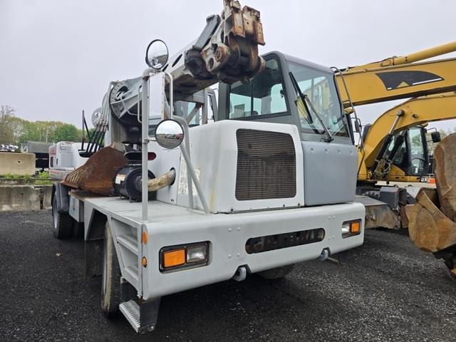 Image of Gradall XL3100 equipment image 2