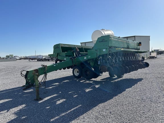 2002 Great Plains 2N-3010 Equipment Image0