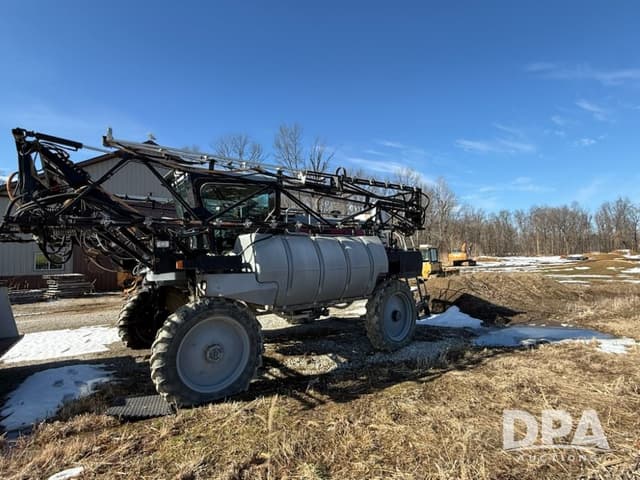 Image of Hagie 2100 equipment image 2