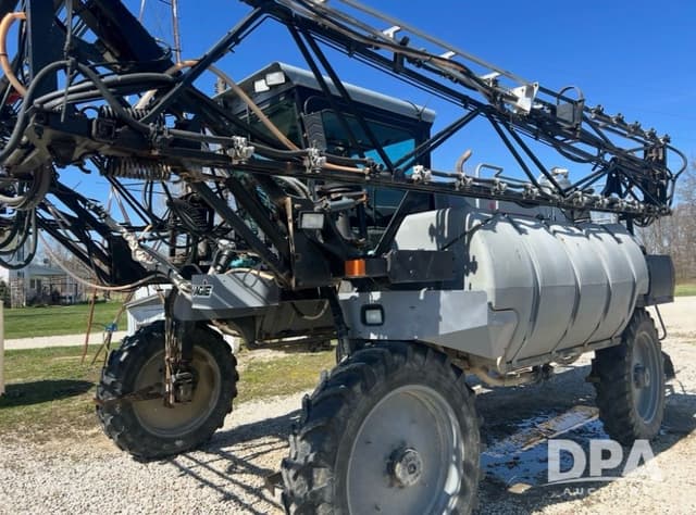 Image of Hagie 2100 equipment image 3