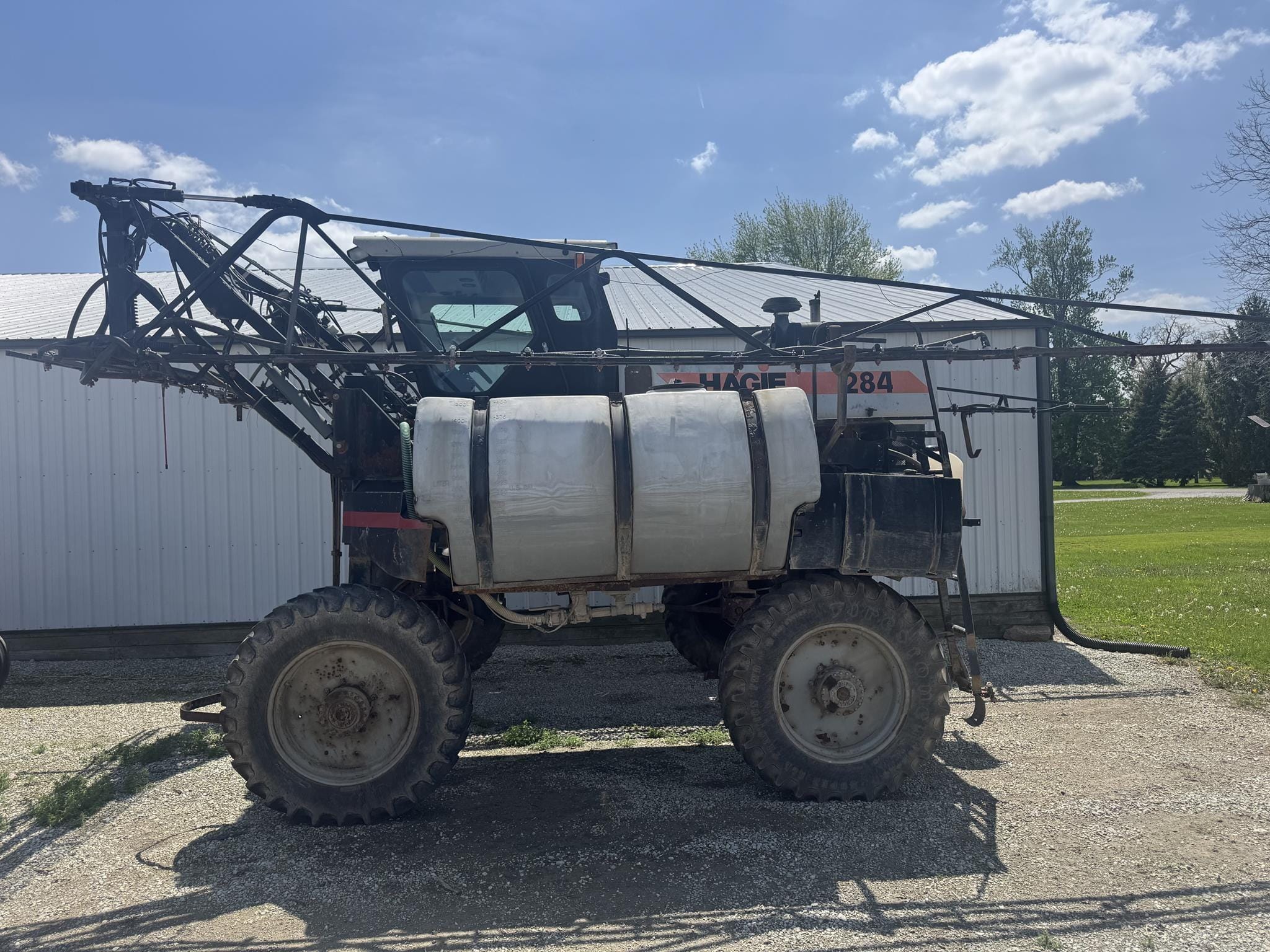 2002 Hagie 284 Equipment Image0