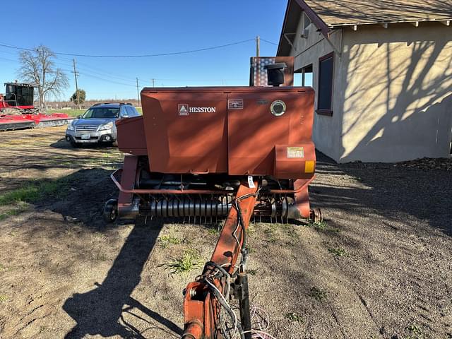 Image of Hesston 4690 equipment image 1