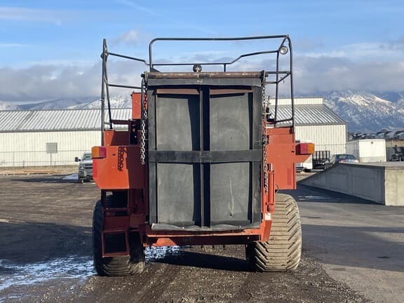 Image of Hesston 4790 equipment image 3