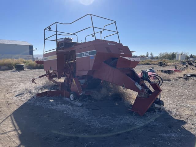 Image of Hesston 4790 equipment image 4
