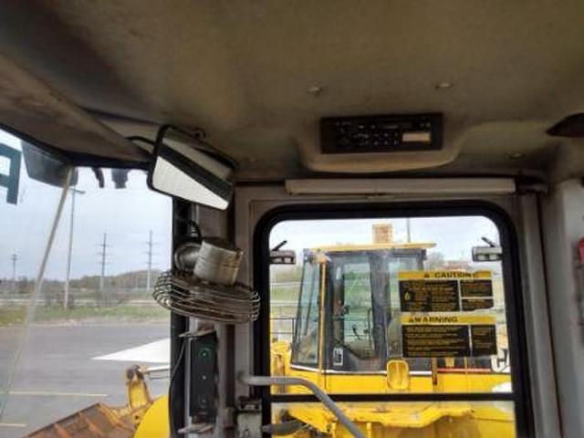 Image of Hyundai HL740-3 equipment image 4