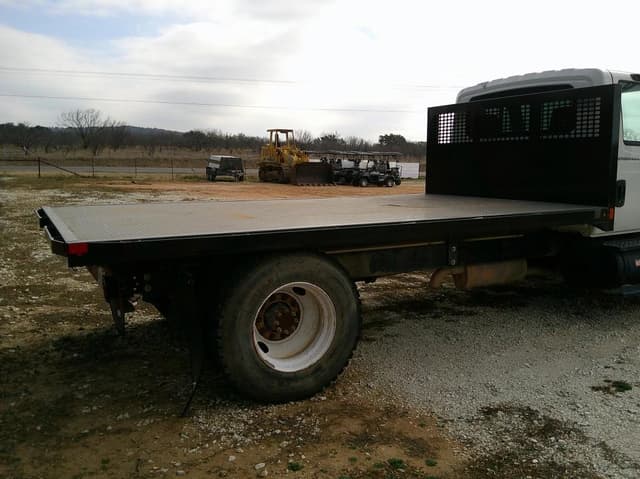 Image of International 4300 equipment image 3