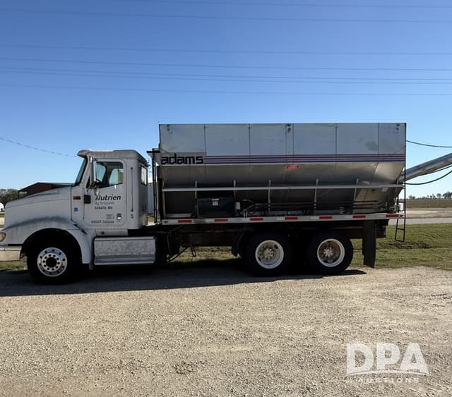 Image of International 9200 equipment image 4