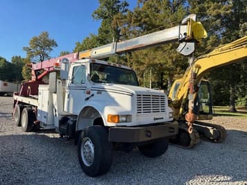 Main image International 4900