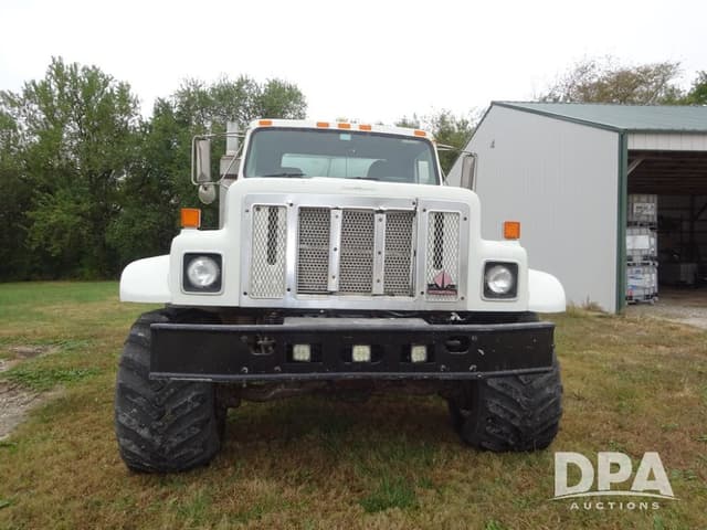 Image of International 2554 equipment image 3