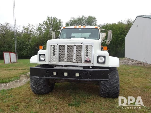 Image of International 2554 equipment image 2