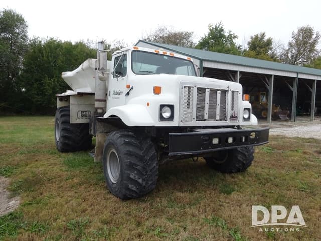 Image of International 2554 equipment image 4