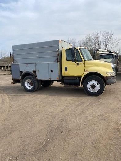 Image of International 4300 equipment image 1