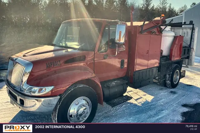 Image of International 4300 equipment image 1
