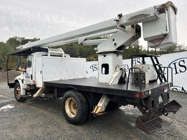 Image of International 4300 equipment image 2