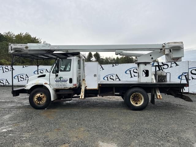 Image of International 4300 equipment image 1