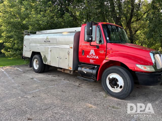 Image of International 4300 equipment image 1