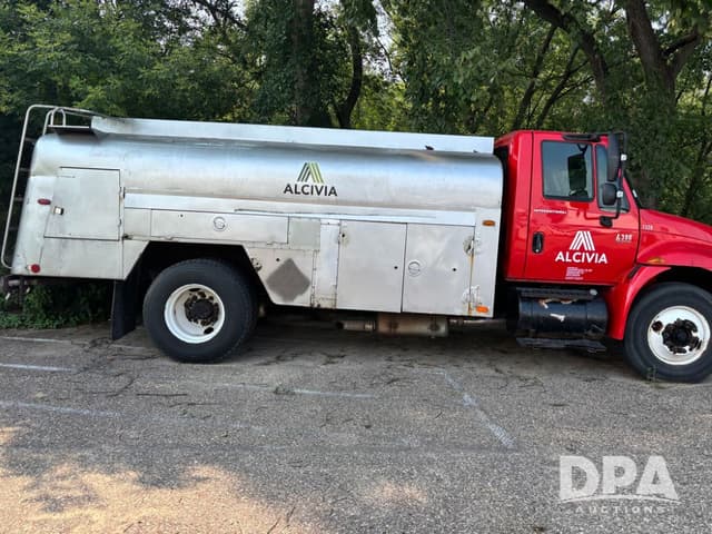 Image of International 4300 equipment image 3