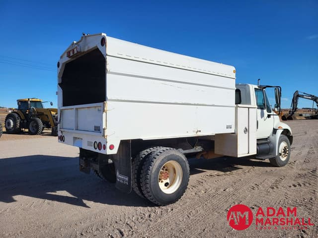 Image of International 4300 equipment image 2