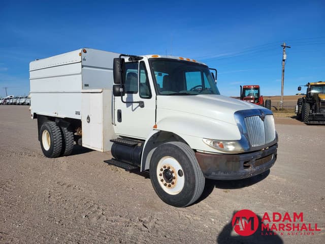 Image of International 4300 equipment image 1