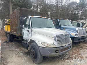 2002 International 4300 Image