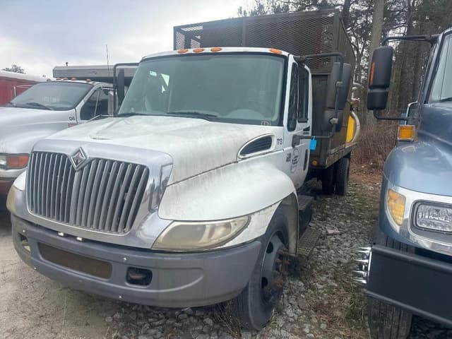 Image of International 4300 equipment image 1