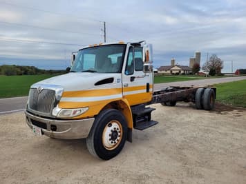 Main image International 4300