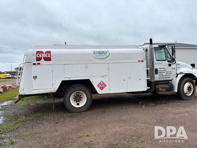 Image of International 4400 equipment image 2