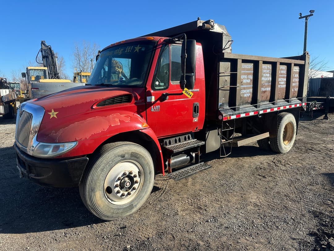 Image of International 4400 Primary image