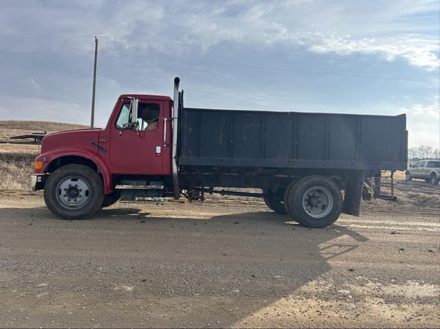 Image of International 4700 equipment image 4