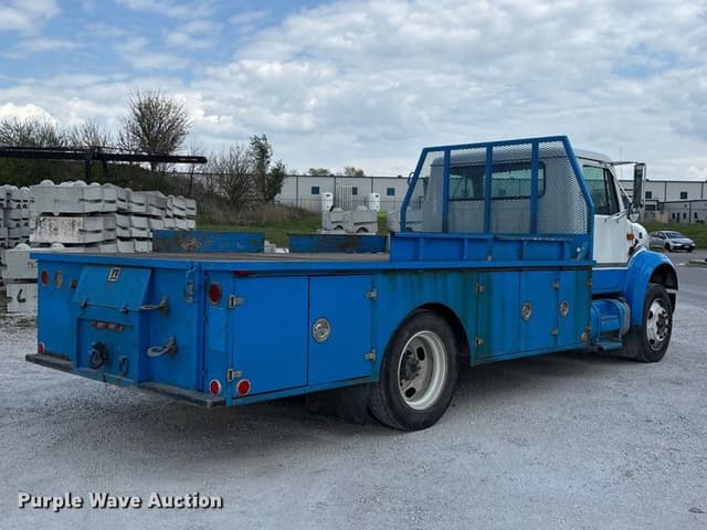 Image of International 4700 equipment image 4