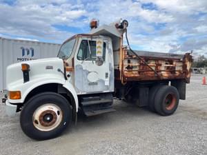 2002 International 4700 Image