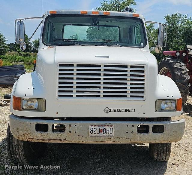 Image of International 4700 equipment image 1