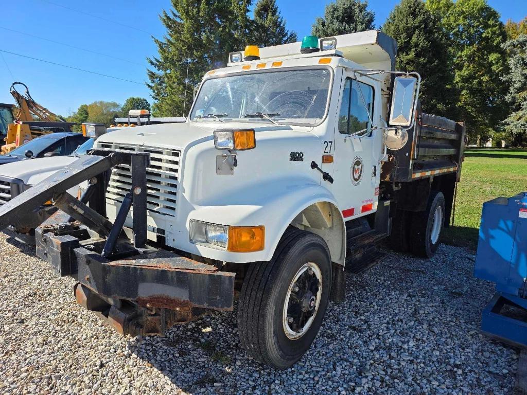 Image of International 4900 Primary image