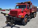 2002 International 4900 Image